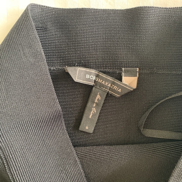 Beautiful BCBG bodycon skirt. Size small. - Picture 4 of 4